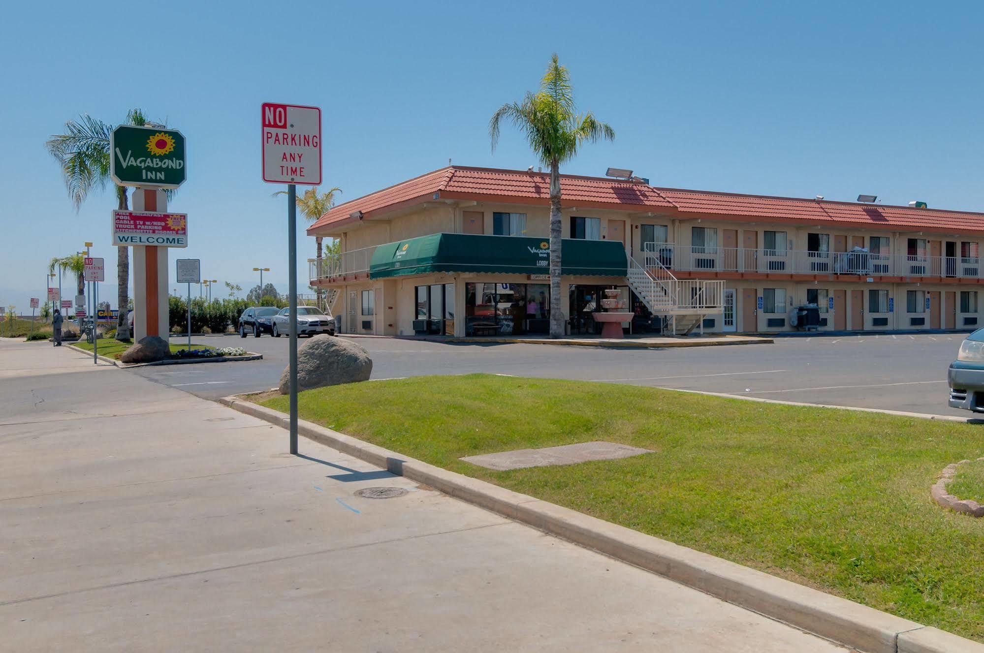 Vagabond Inn Bakersfield South Kültér fotó