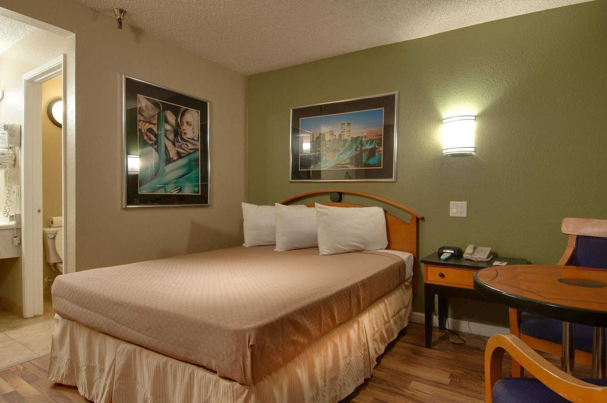 Vagabond Inn Bakersfield South Kültér fotó