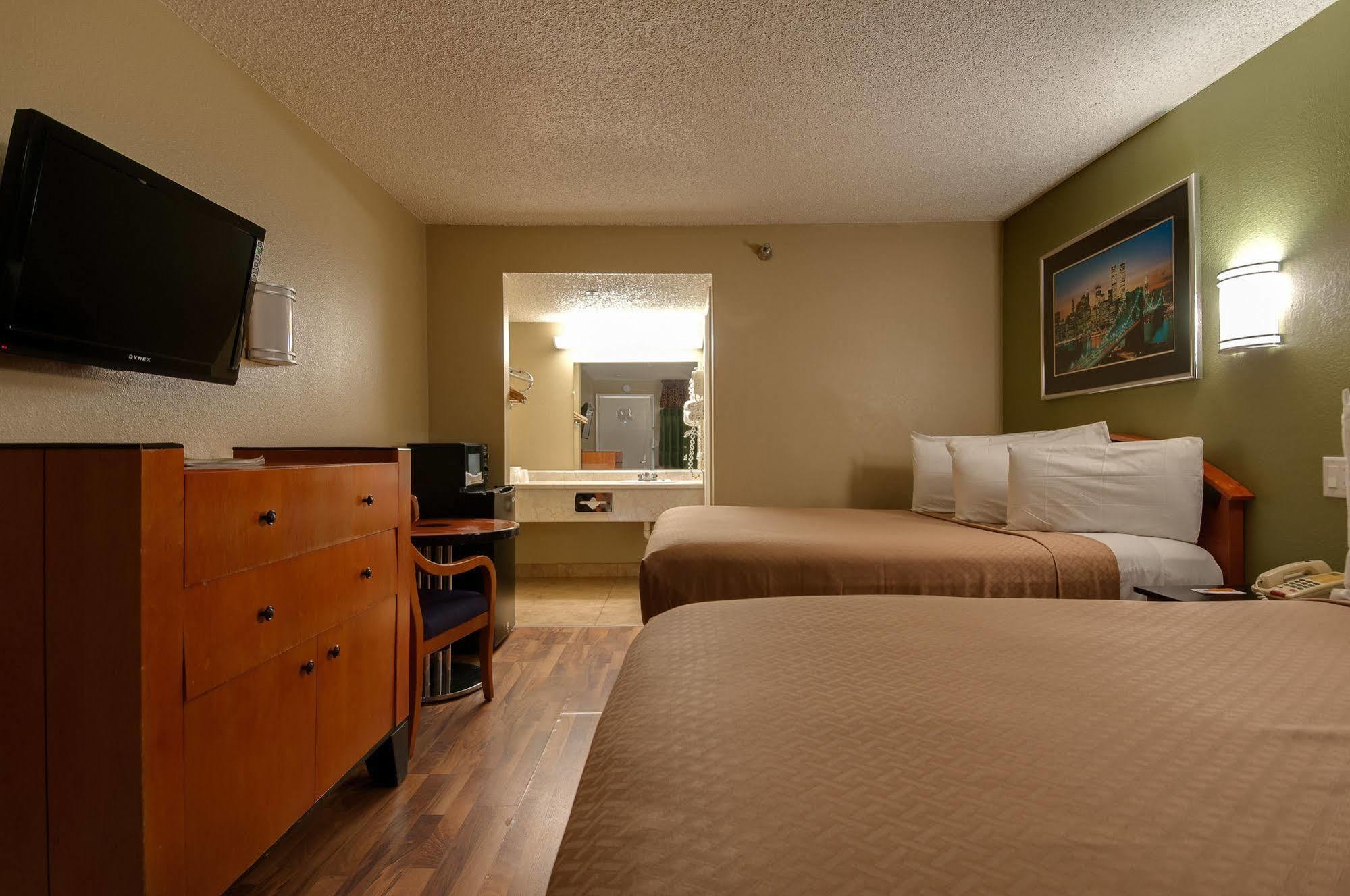 Vagabond Inn Bakersfield South Kültér fotó