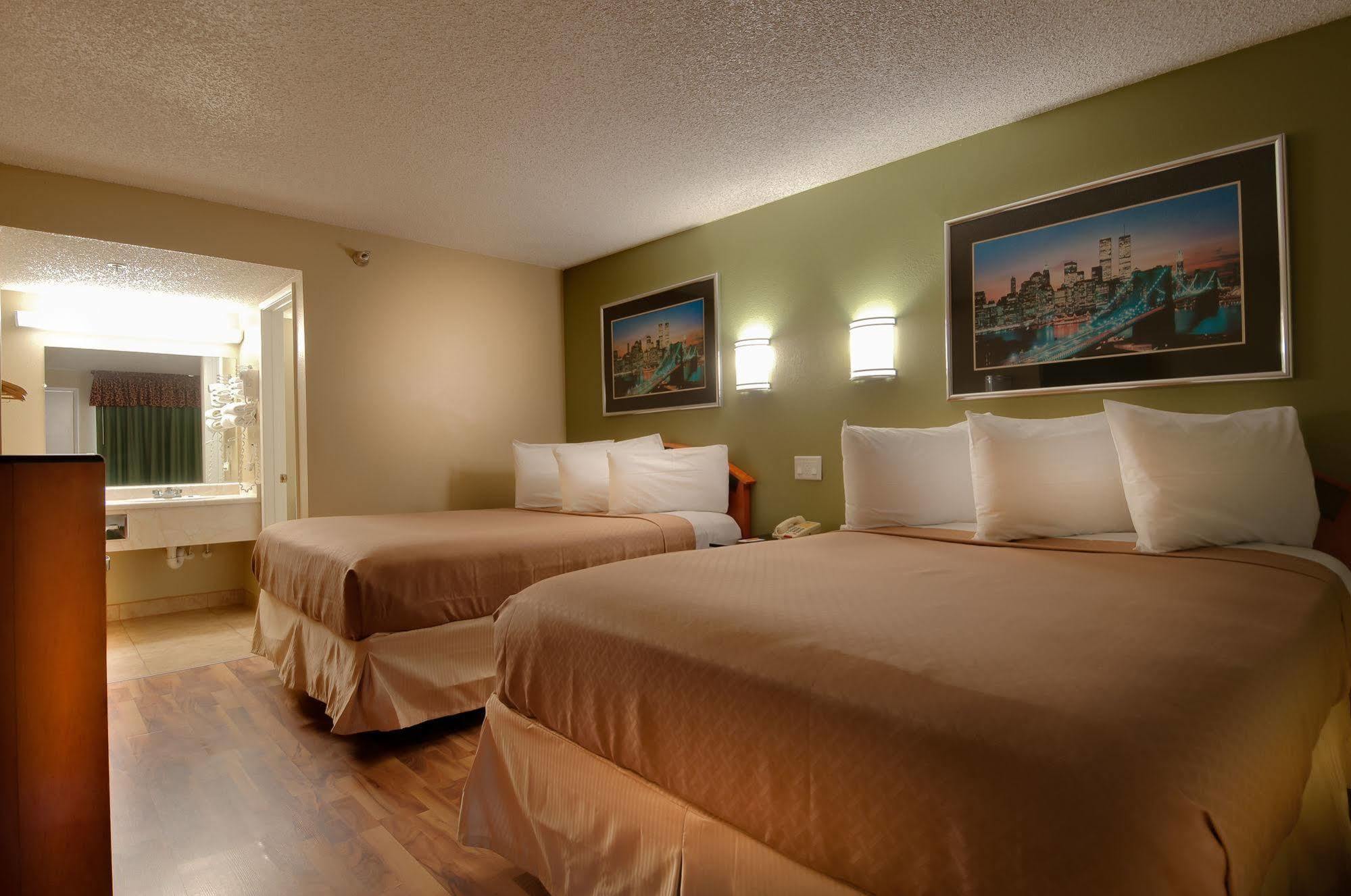Vagabond Inn Bakersfield South Kültér fotó