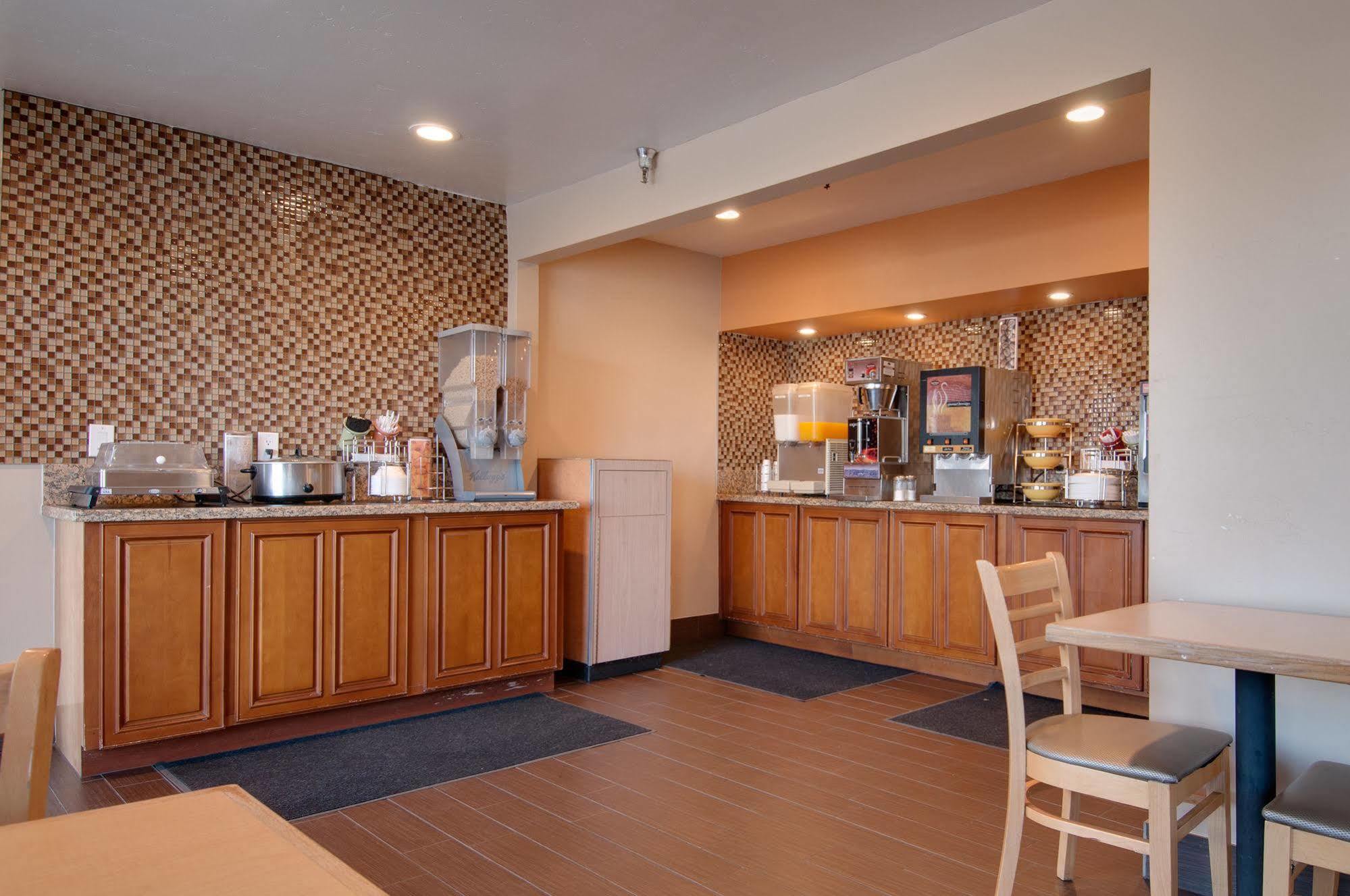 Vagabond Inn Bakersfield South Kültér fotó