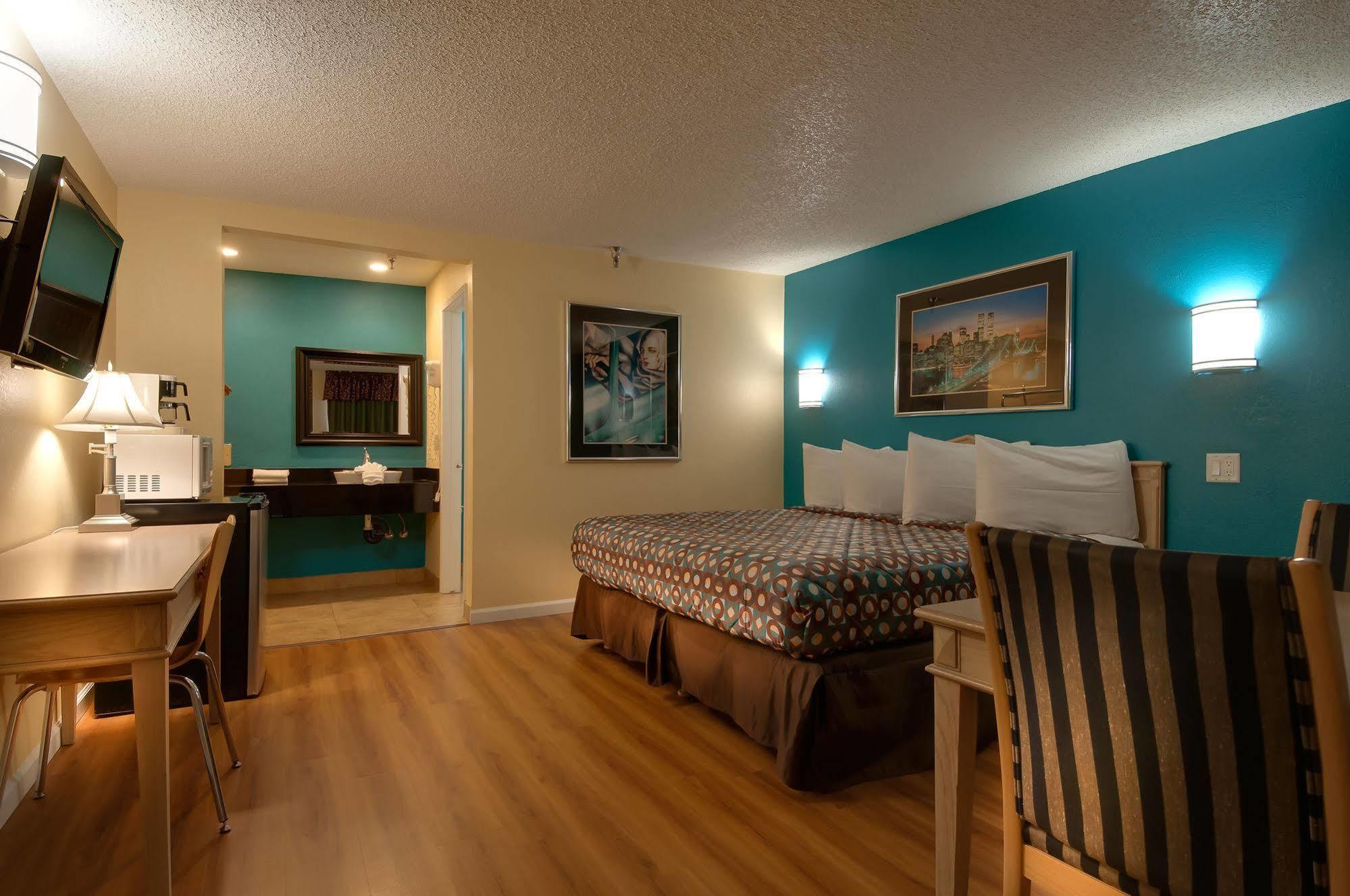 Vagabond Inn Bakersfield South Kültér fotó